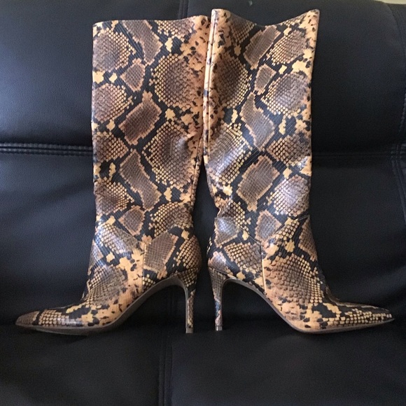 1 DAY OFR 🆕STEVE MADDEN KIGO EMBOSSED 6,6.5,7.5 - Picture 12 of 15